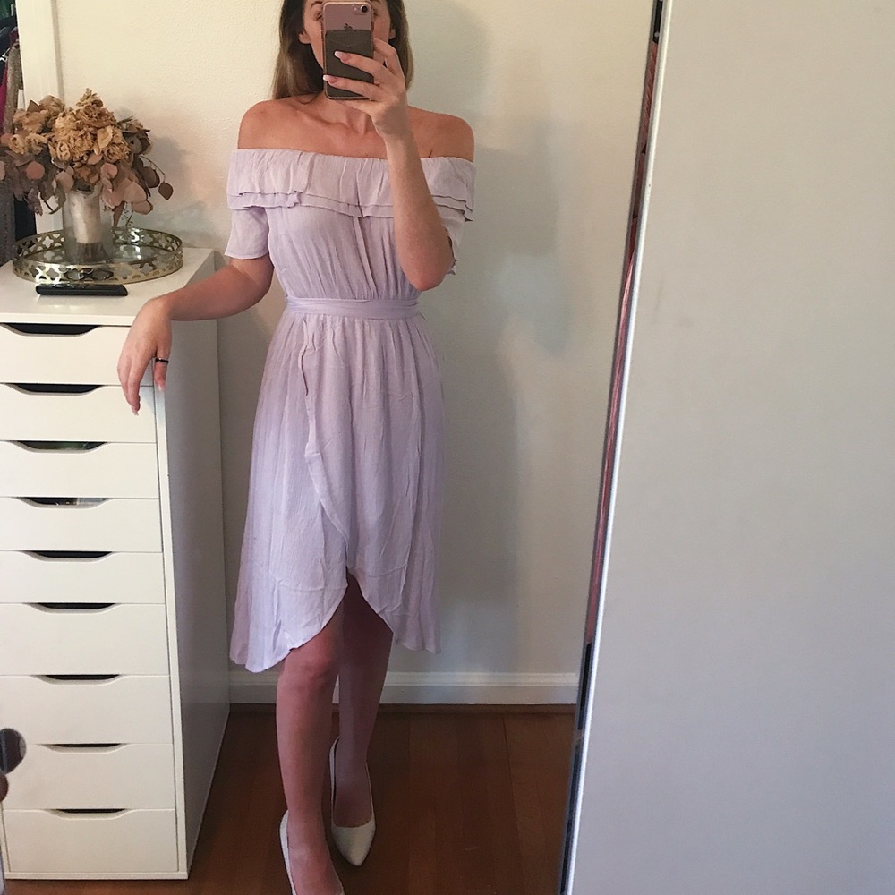 Purple dress‎ - Picture 3 of 5